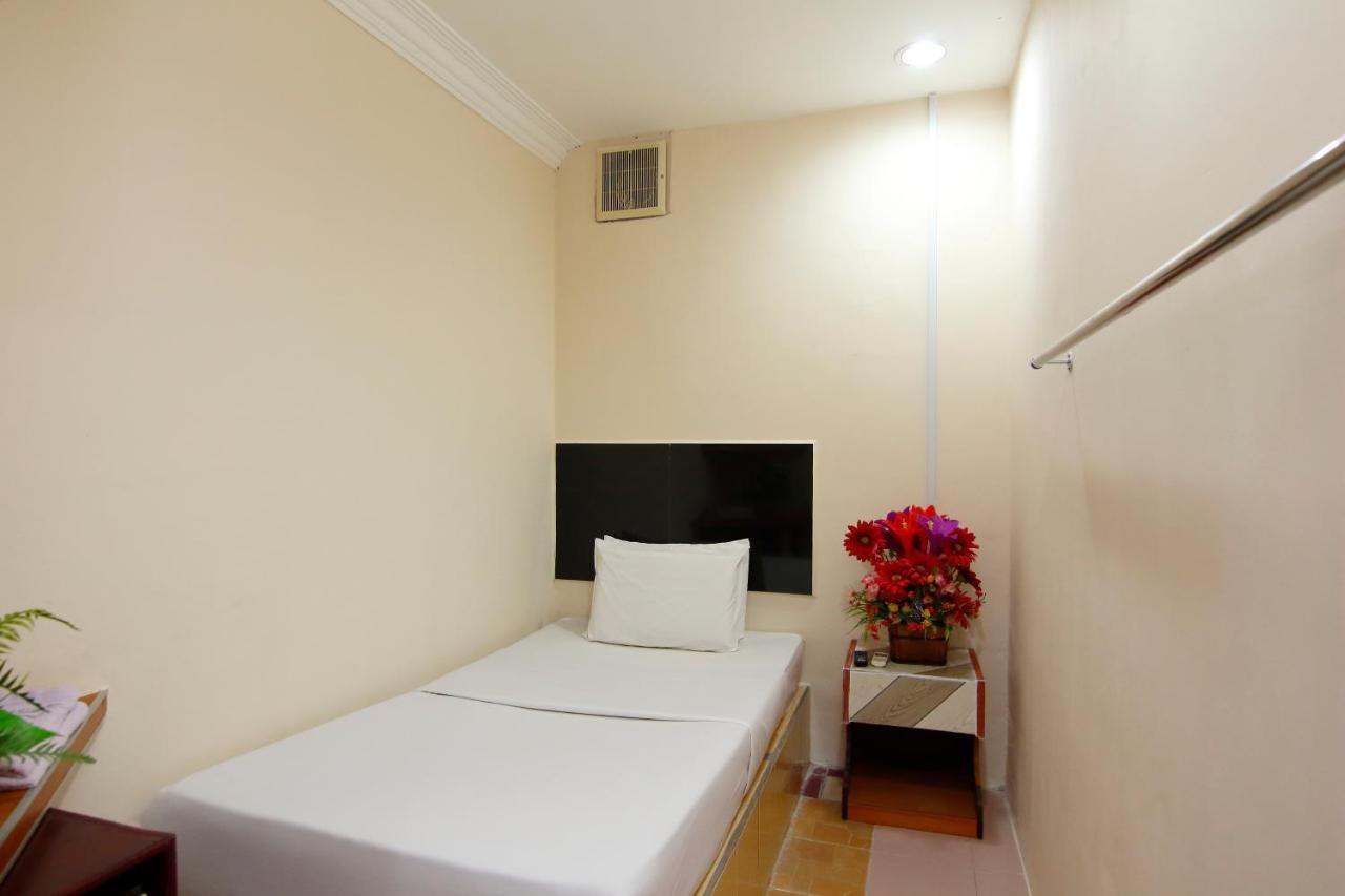 מירי Cosy Inn מראה חיצוני תמונה